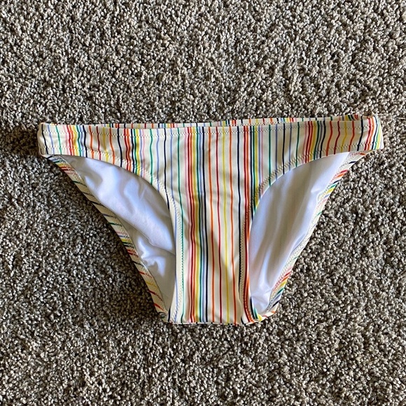 Madewell Second Wave Classic Bikini Bottom - Picture 4 of 8